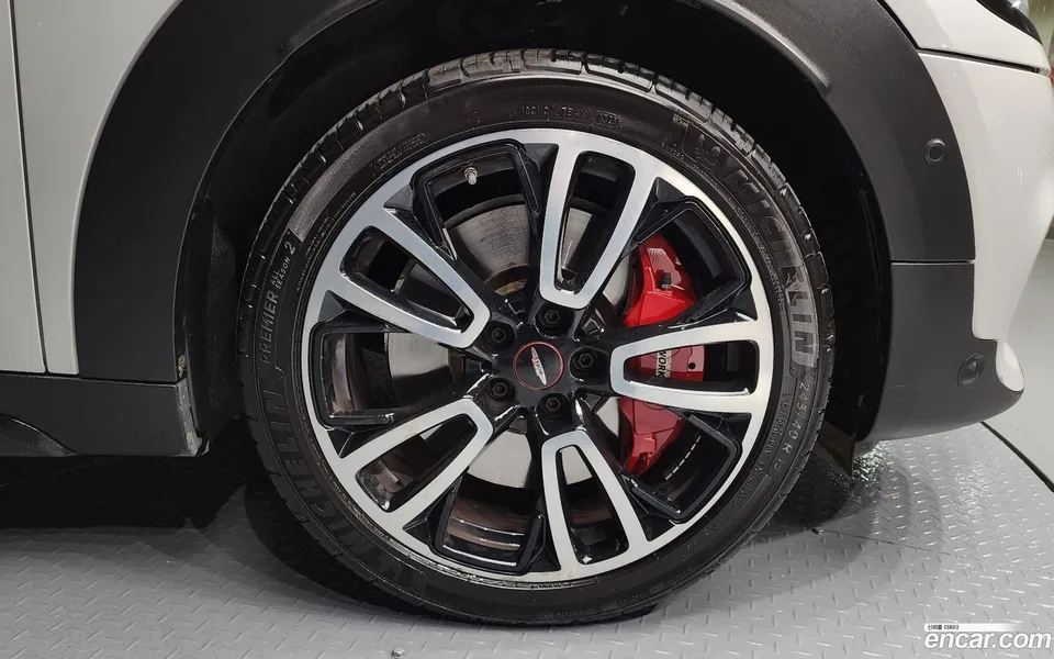 MINI Cooper S Countryman JCW 2022 — миниатюра 5