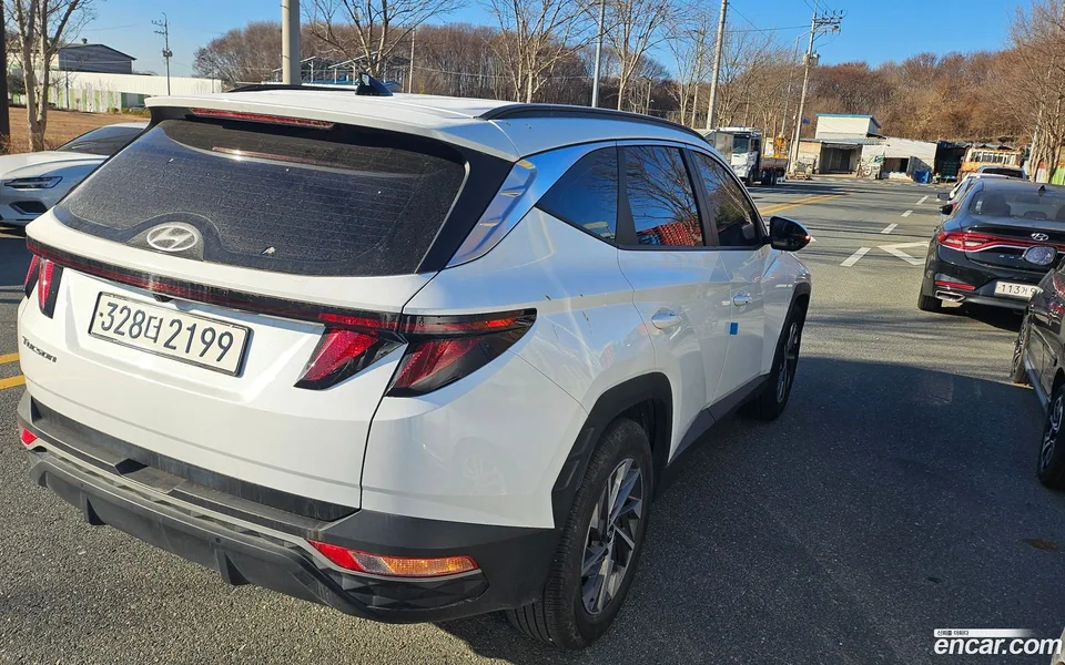 Hyundai Tucson 1.6 2WD 2023 — миниатюра 3