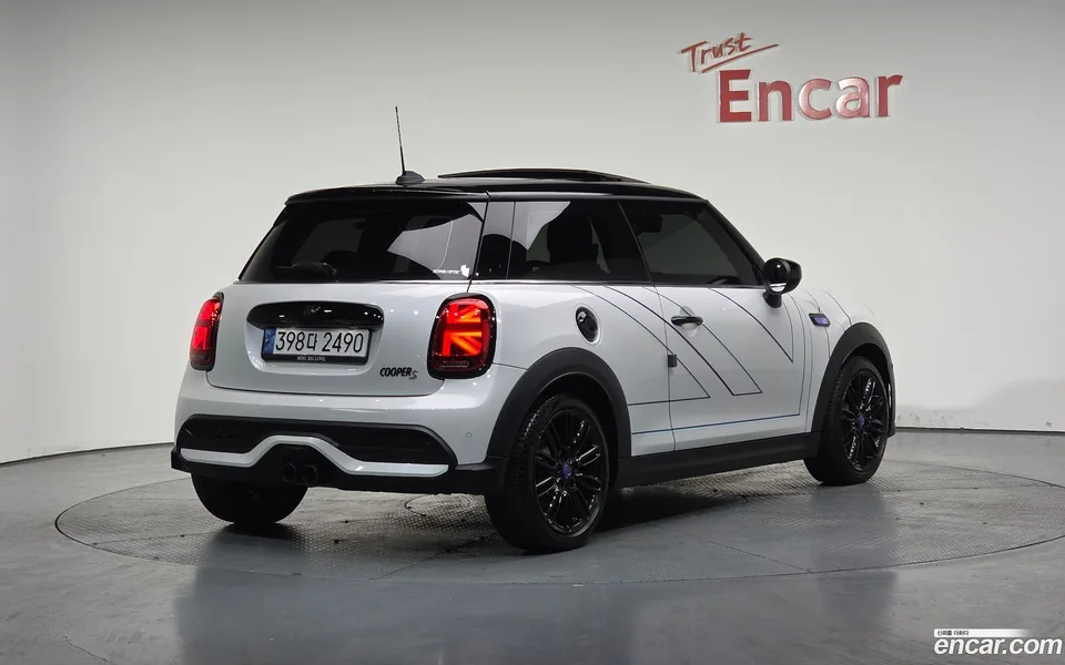 MINI Cooper S 2024 — миниатюра 2