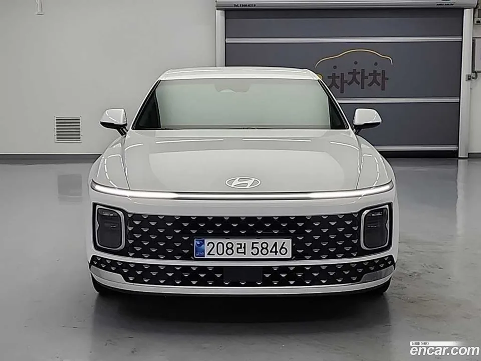 Hyundai Grandeur 2.5 2WD 2024 — фото 1, купить с доставкой в Москву