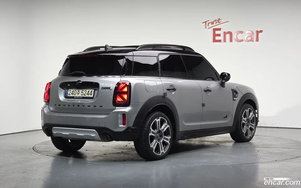 MINI Cooper S Countryman ALL4 2023 — миниатюра 2
