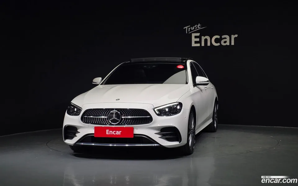 Mercedes-Benz E-Class E350 4MATIC AMG Line 2022 — миниатюра 3