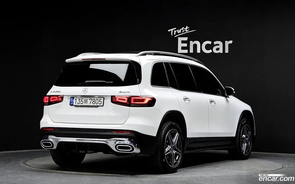 Mercedes-Benz GLB-Class GLB250 4MATIC 2022 — миниатюра 2