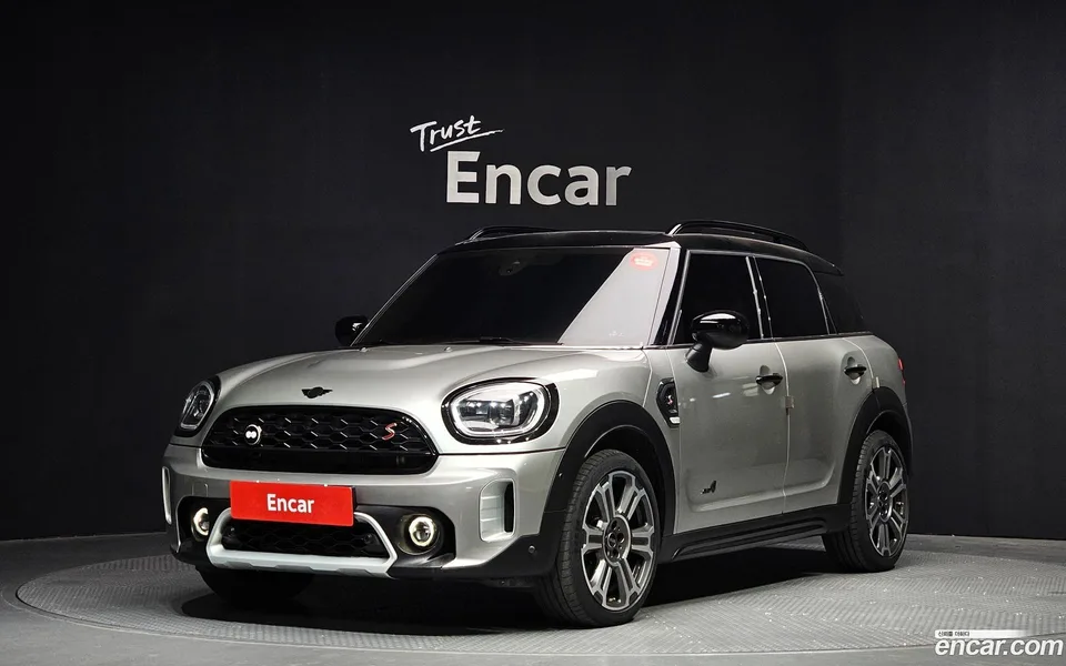 MINI Cooper S Countryman ALL4 2023 — фото 1, купить с доставкой в Москву