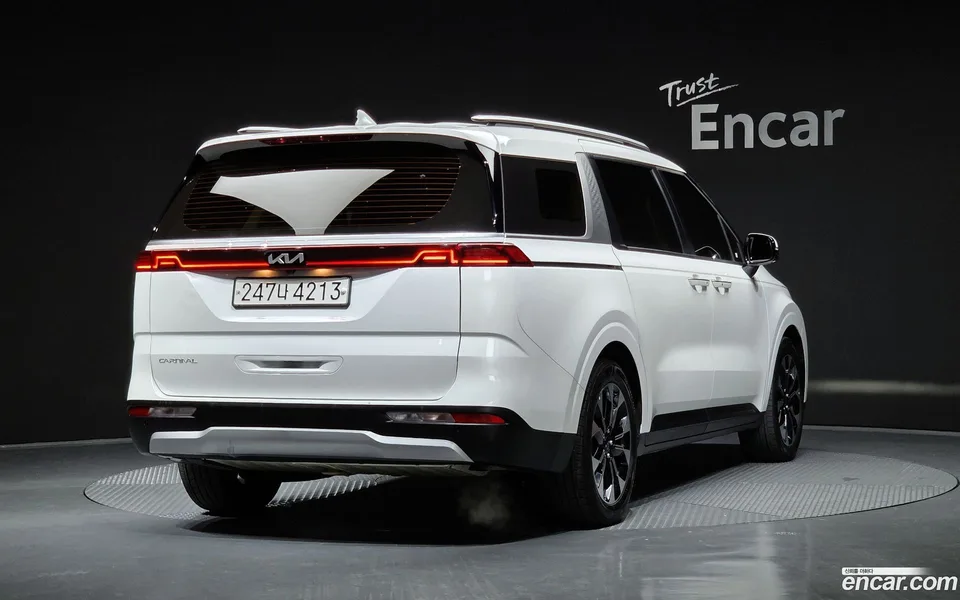 Kia Carnival 9 2022 — миниатюра 2