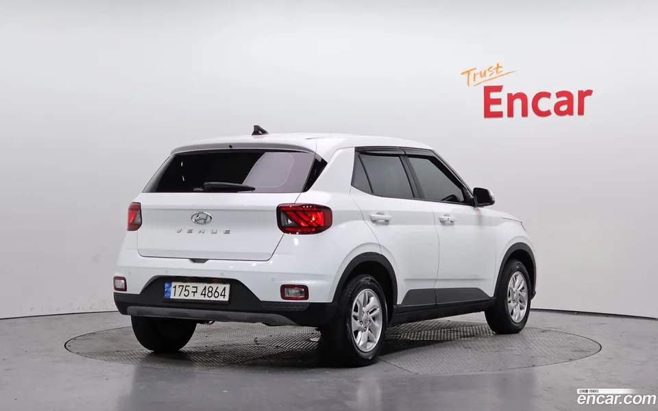 Hyundai Venue 1.6 2022 — миниатюра 2