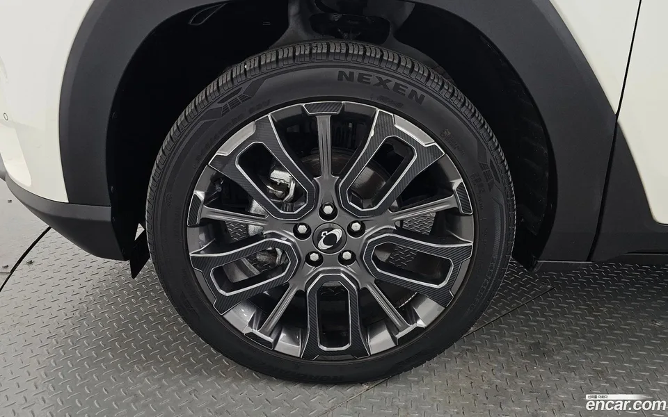 KG Mobility Torres 1.5 2WD 2023 — миниатюра 5