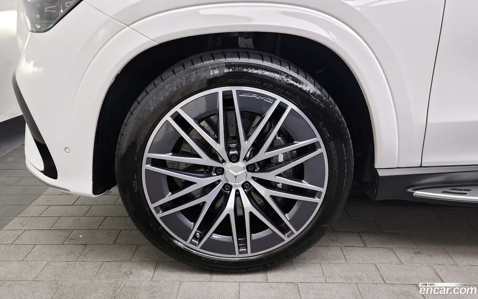 Mercedes-Benz GLE-Class AMG GLE53 4MATIC+ 2025 — миниатюра 5
