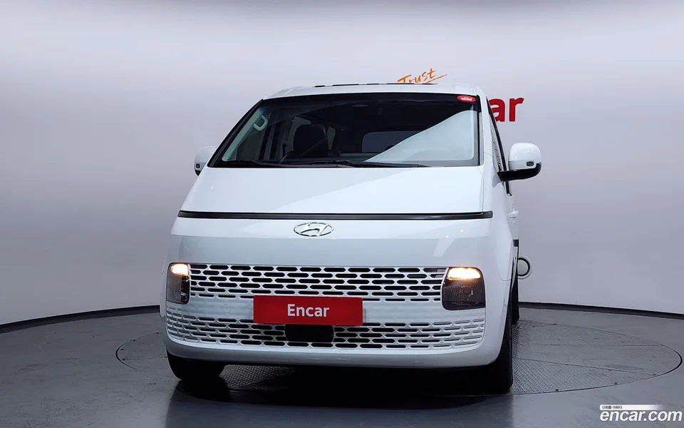 Hyundai Staria 4WD 9 2022 — миниатюра 3