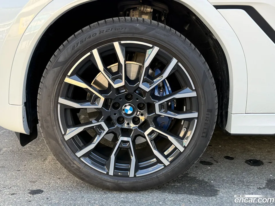 BMW X6 xDrive40i M 2025 — миниатюра 5