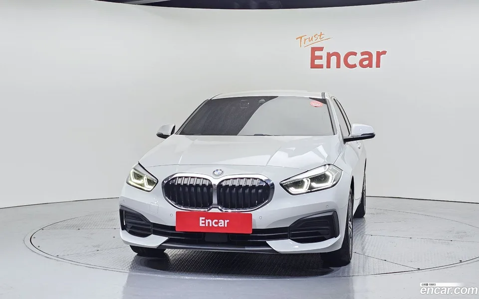 BMW 1 Series 120i 2022 — миниатюра 3