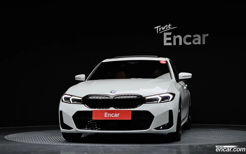 BMW 3 Series 320i M 2023 — миниатюра 3