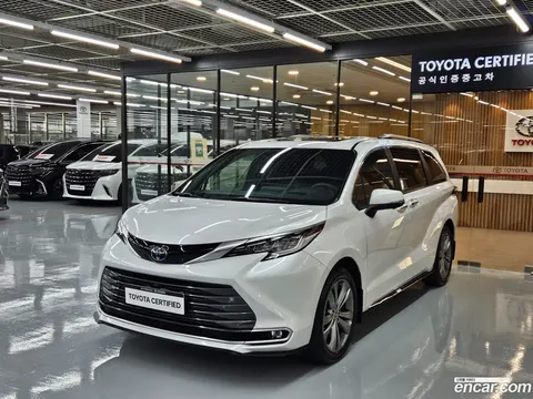 Toyota Sienna 2025 купить в Москве