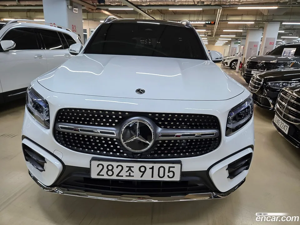 Mercedes-Benz GLB-Class GLB250 4MATIC 2024 — миниатюра 2