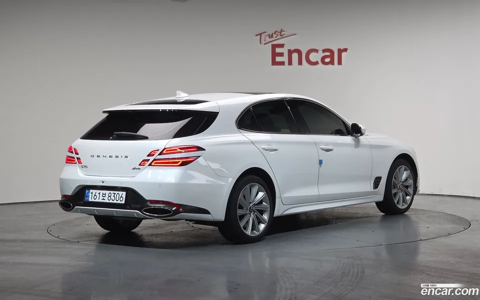 Genesis G70 Shooting Brake 2.5T 4WD 2023 — миниатюра 2