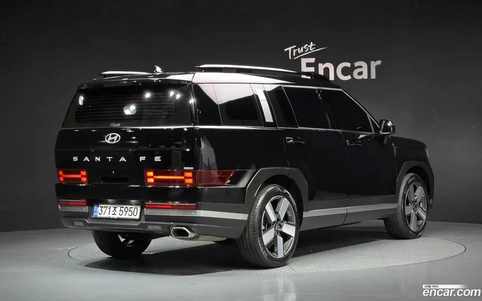 Hyundai SantaFe 2.5T 4WD 2024 — миниатюра 2