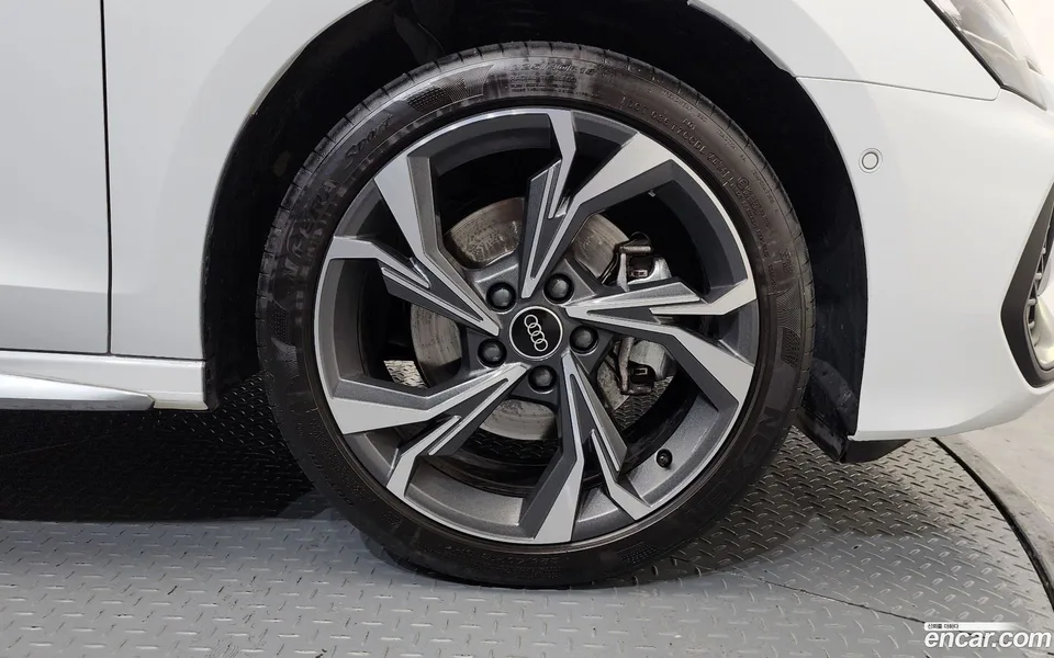 Audi A3 (8Y) 40 TFSI 2025 — миниатюра 5