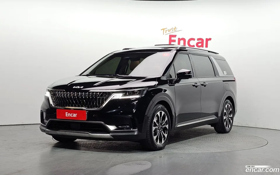Kia Carnival 9 2023 — фото 1, купить с доставкой в Москву