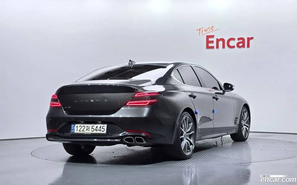 Genesis G70 2.0T 2WD 2022 — миниатюра 2