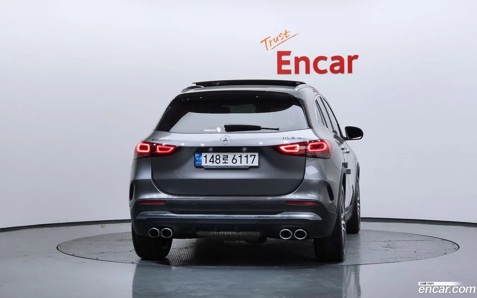 Mercedes-Benz GLA-Class GLA45 AMG 4MATIC+ 2022 — миниатюра 4