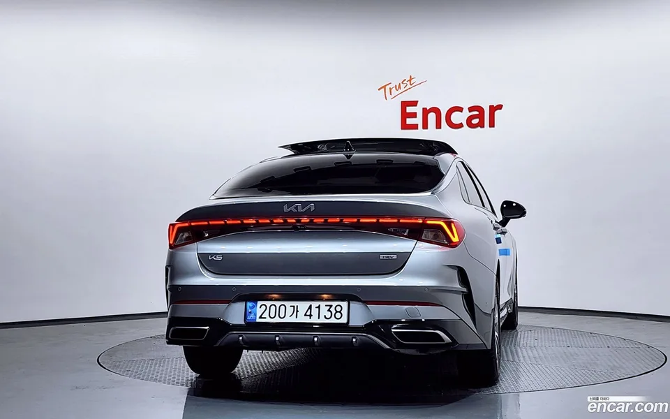 Kia K5 Hybrid 2023 — миниатюра 4
