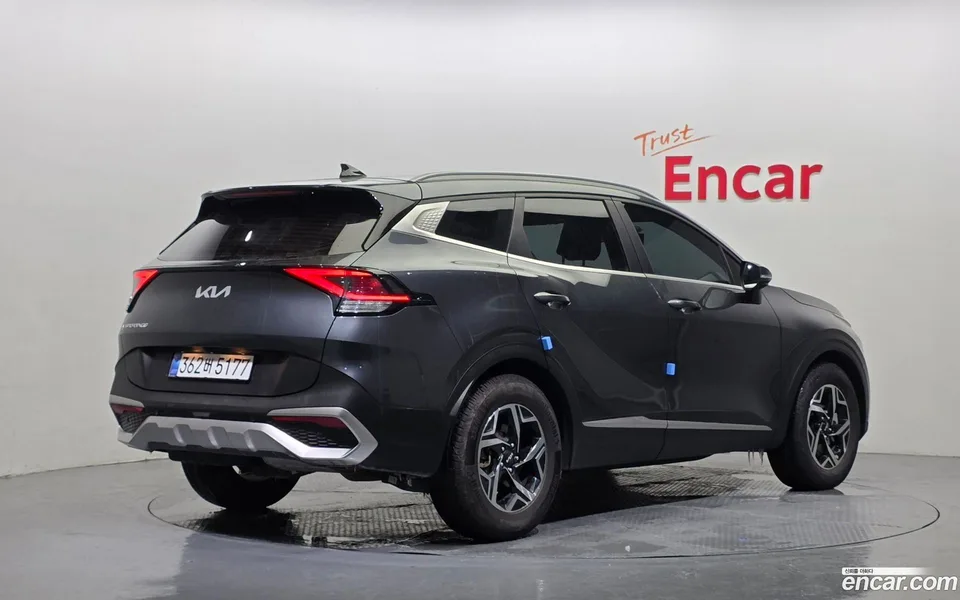Kia Sportage 2.0 2WD 2022 — миниатюра 2