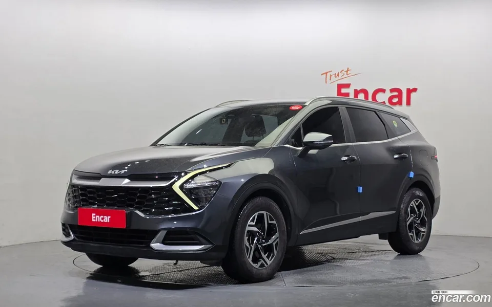 Kia Sportage 2.0 2WD 2022 — фото 1, купить с доставкой в Москву