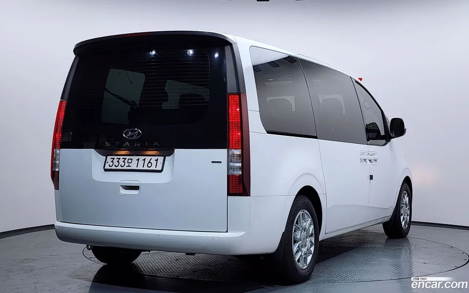 Hyundai Staria 4WD 9 2022 — миниатюра 2