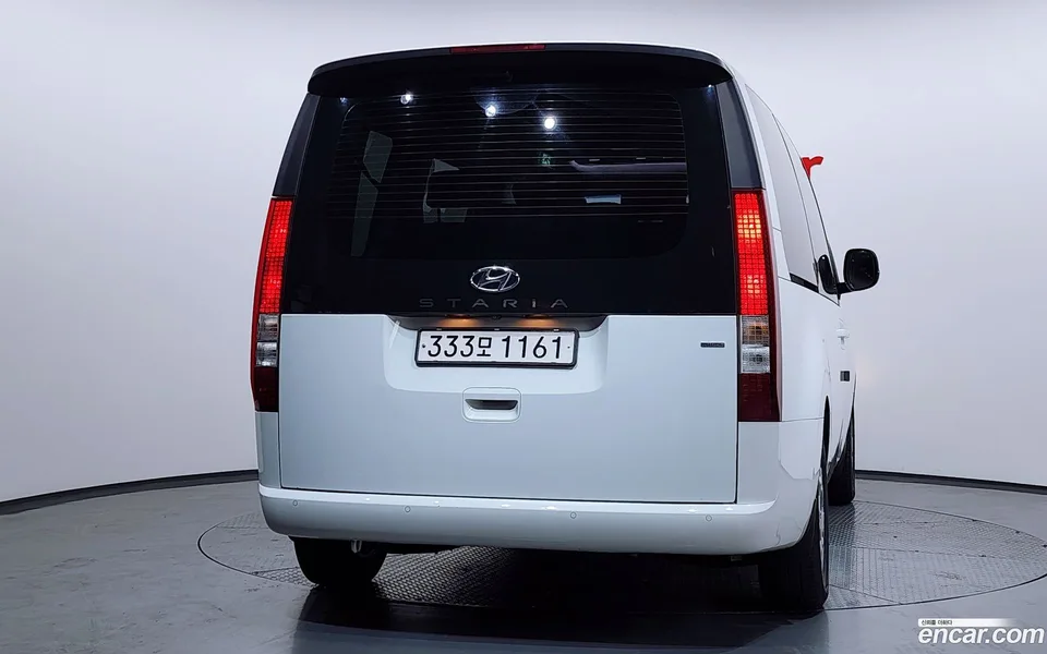 Hyundai Staria 4WD 9 2022 — миниатюра 4