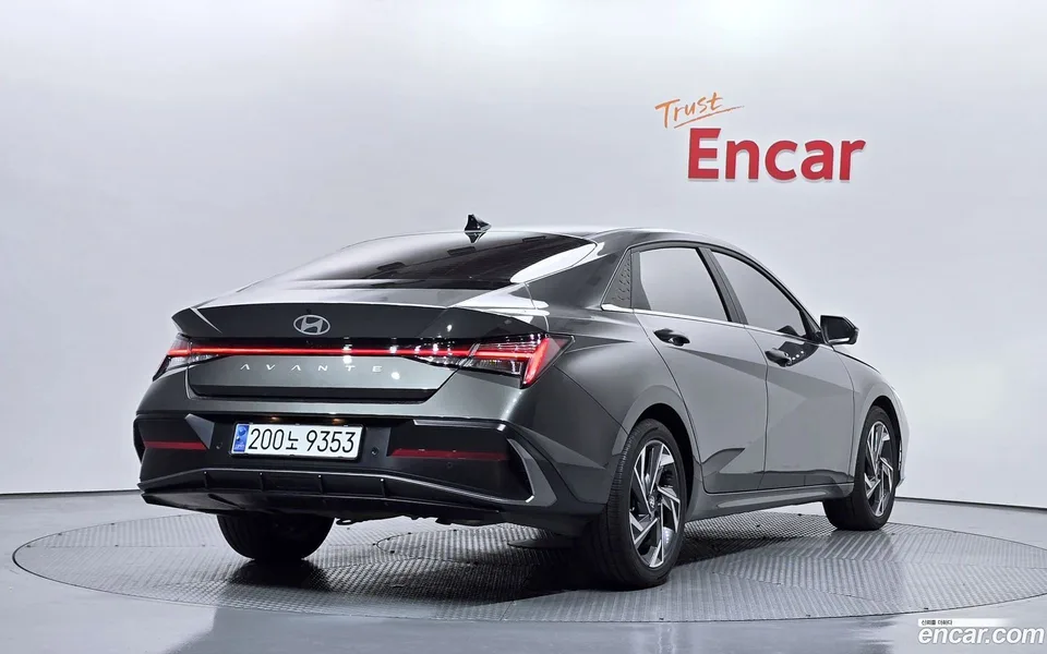 Hyundai Avante CN7 1.6 2023 — миниатюра 2