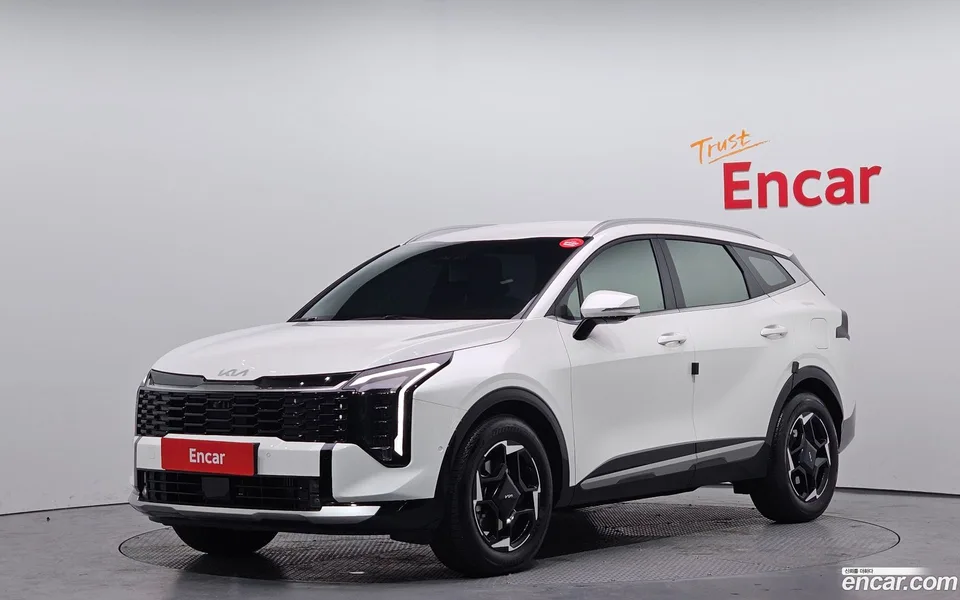 Kia Sportage 1.6 2WD 2025 — фото 1, купить с доставкой в Москву