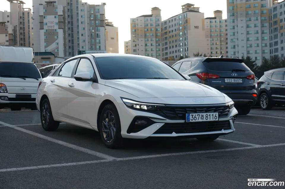 Hyundai Avante CN7 1.6 2025 — миниатюра 3