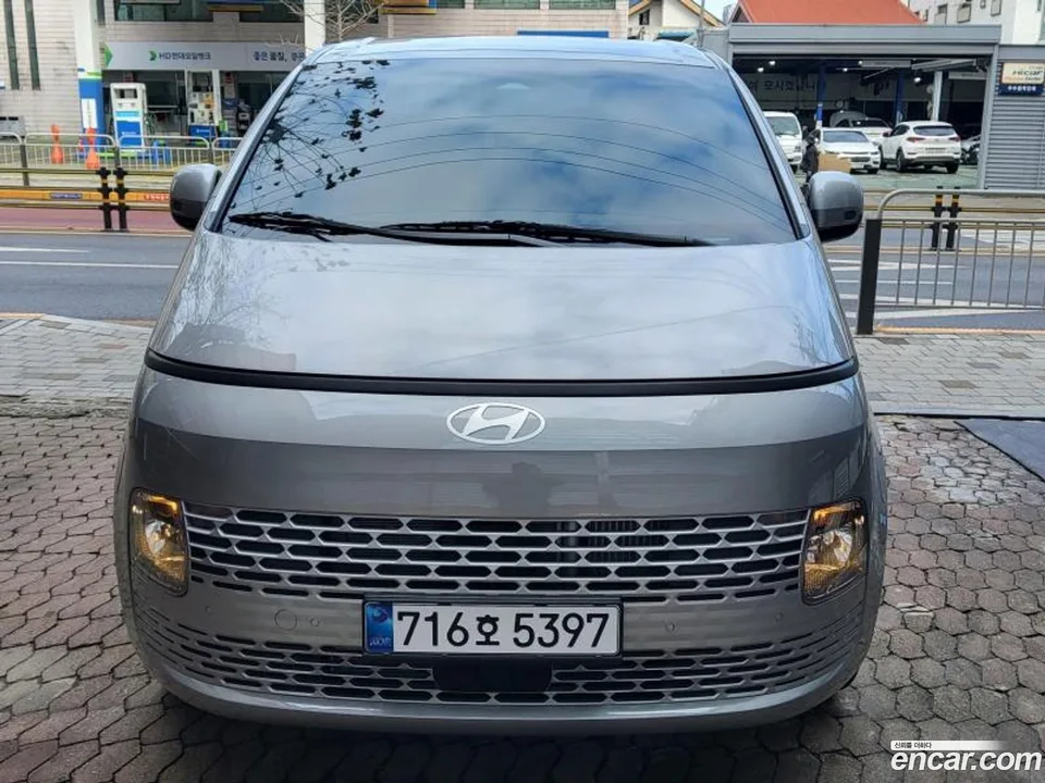 Hyundai Staria HEV 1.6 11 2025 — фото 1, купить с доставкой в Москву