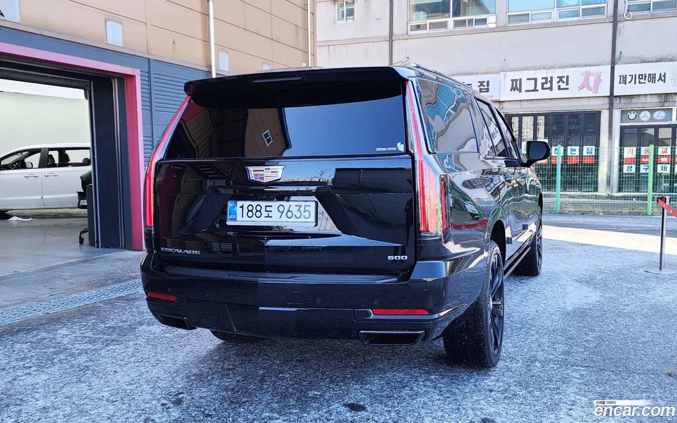 Cadillac Escalade 6.2 ESV 2025 — миниатюра 4
