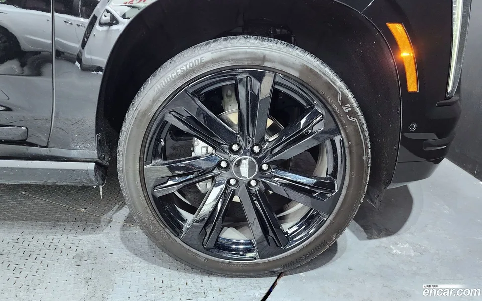 Cadillac Escalade 6.2 ESV 2025 — миниатюра 5