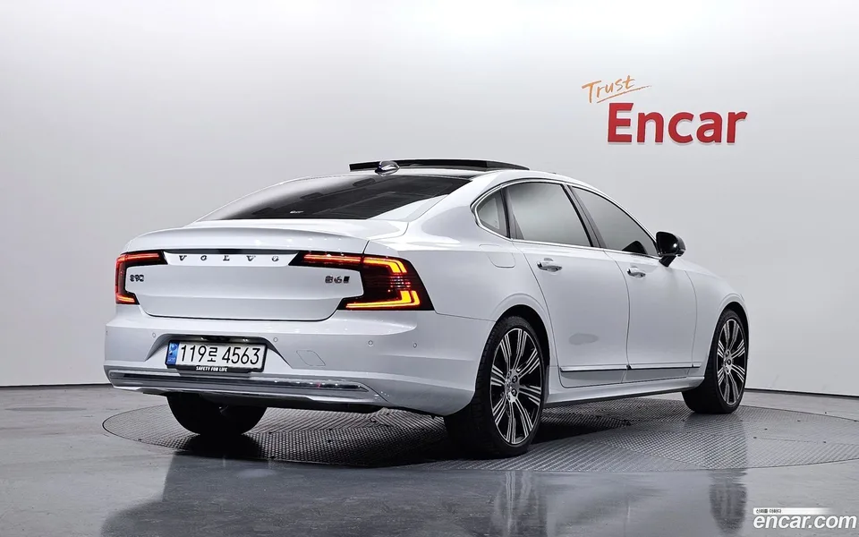 Volvo S90 B6 AWD 2023 — миниатюра 2