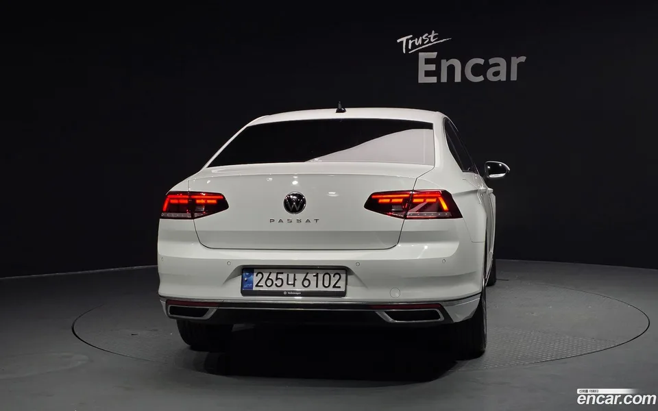 Volkswagen Passat GT 2.0 TDI 2022 — миниатюра 4