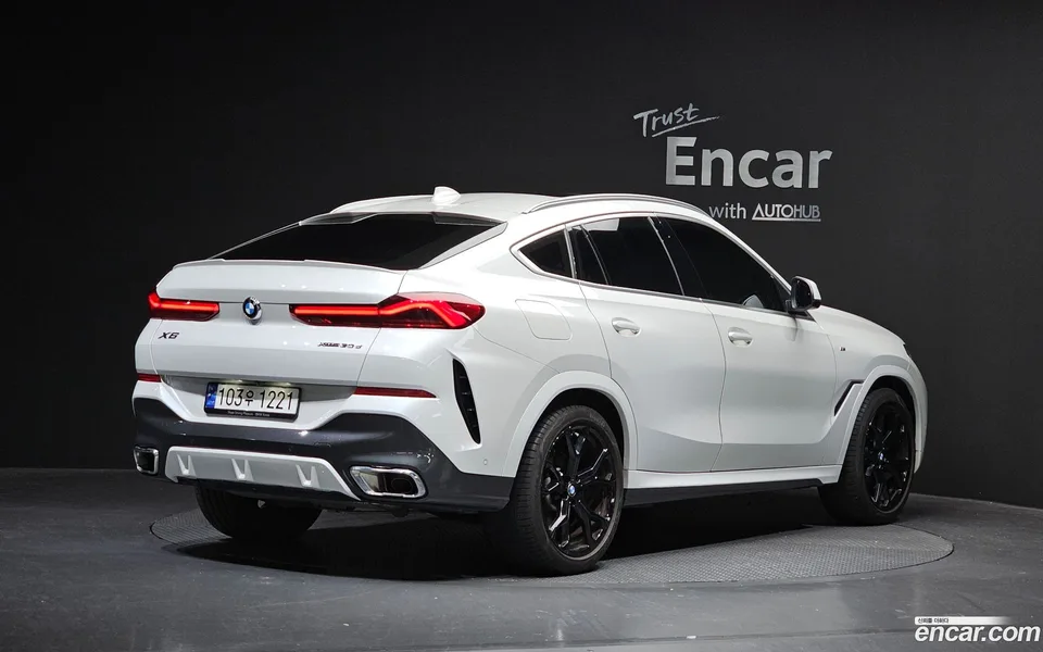 BMW X6 xDrive30d M 2023 — миниатюра 2