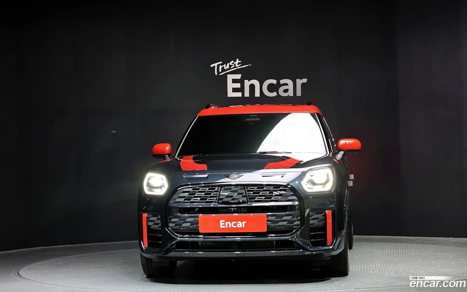 MINI Cooper S Countryman ALL4 JCW 2025 — миниатюра 3