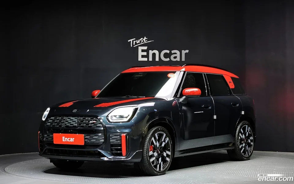 MINI Cooper S Countryman ALL4 JCW 2025 — фото 1, купить с доставкой в Москву