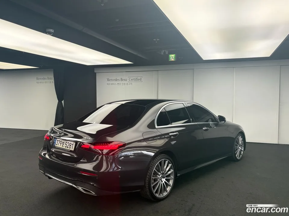 Mercedes-Benz E-Class E350 4MATIC AMG Line 2022 — миниатюра 2