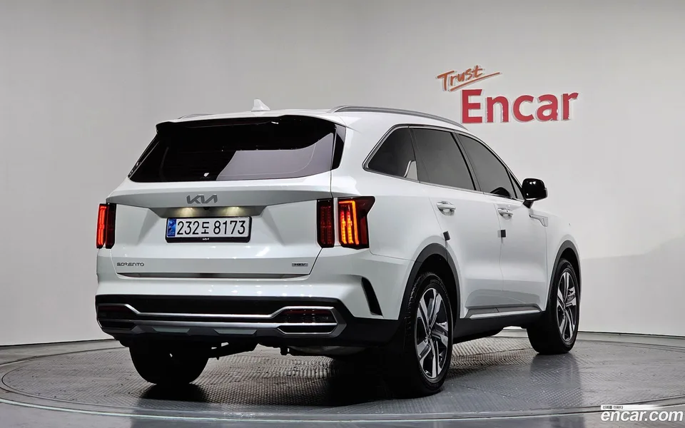 Kia Sorento HEV 1.6 2WD 2023 — миниатюра 2