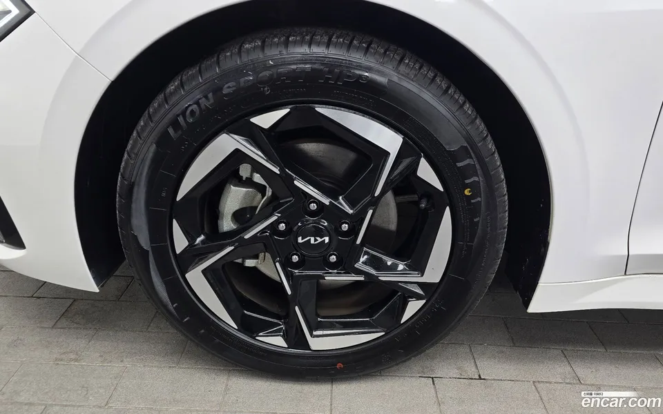 Kia K5 2.0 2024 — миниатюра 5