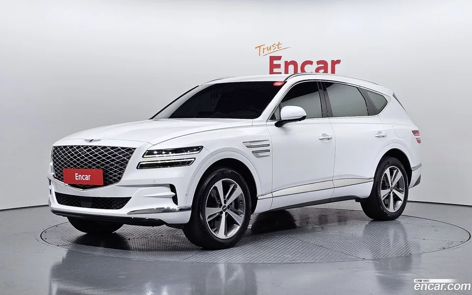 Genesis GV80 3.0 2WD 2022 — фото 1, купить с доставкой в Москву