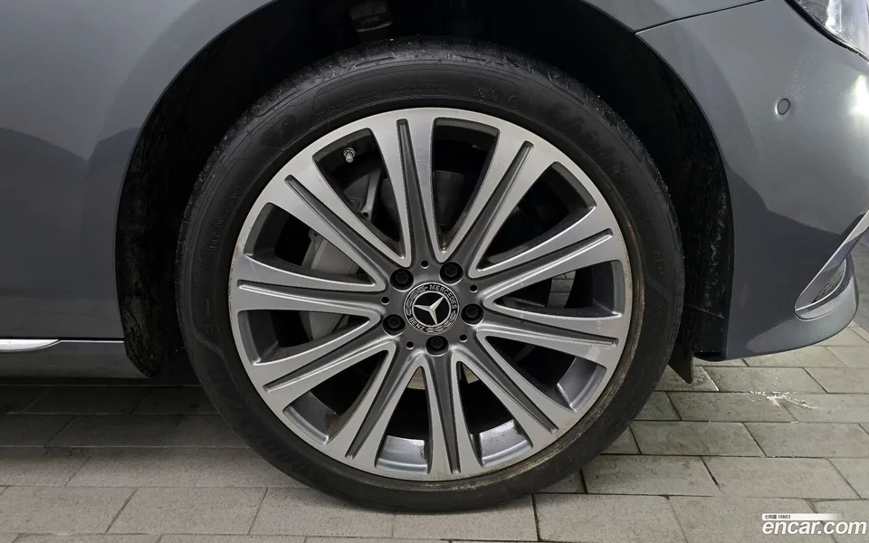 Mercedes-Benz E-Class E350 4MATIC 2022 — миниатюра 5