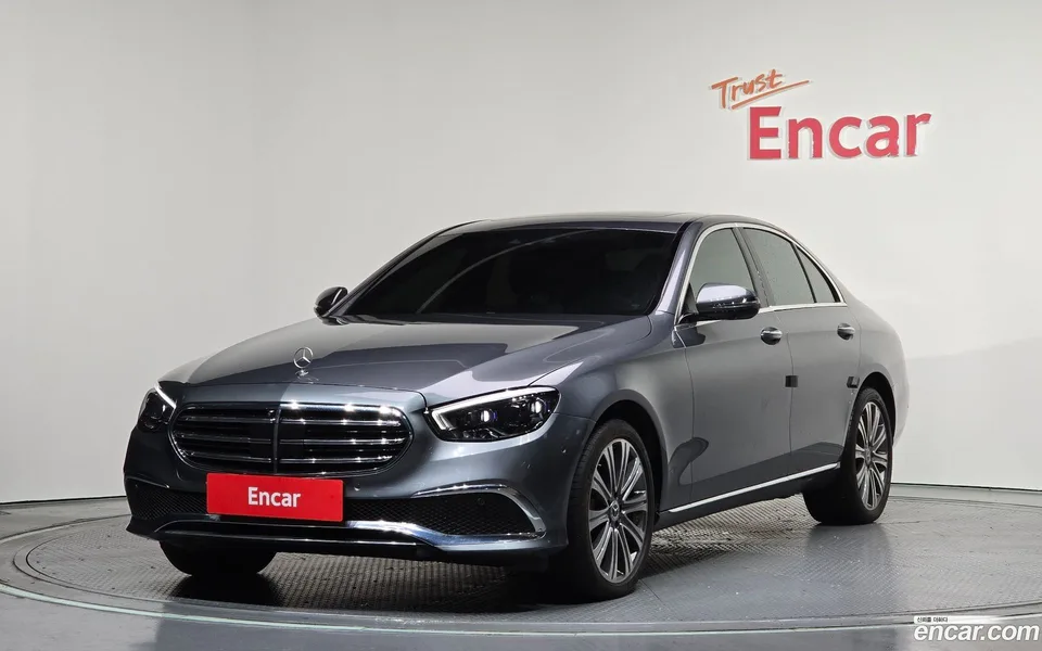 Mercedes-Benz E-Class E350 4MATIC 2022 — фото 1, купить с доставкой в Москву