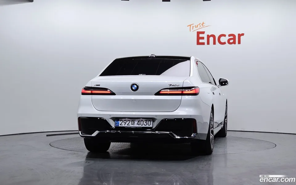 BMW 7 Series 740d xDrive M 2025 — миниатюра 4