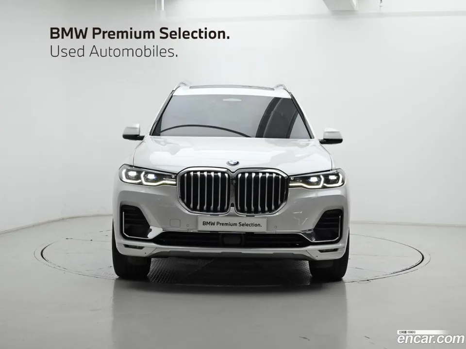 BMW X7 xDrive 40i 7 2022 — миниатюра 3