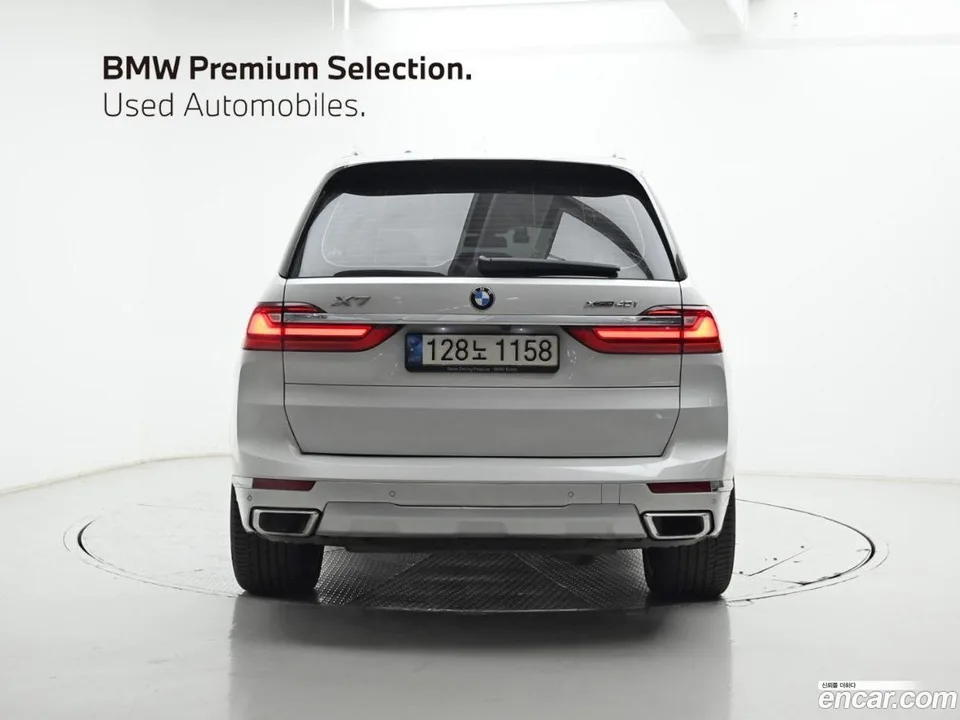 BMW X7 xDrive 40i 7 2022 — миниатюра 4