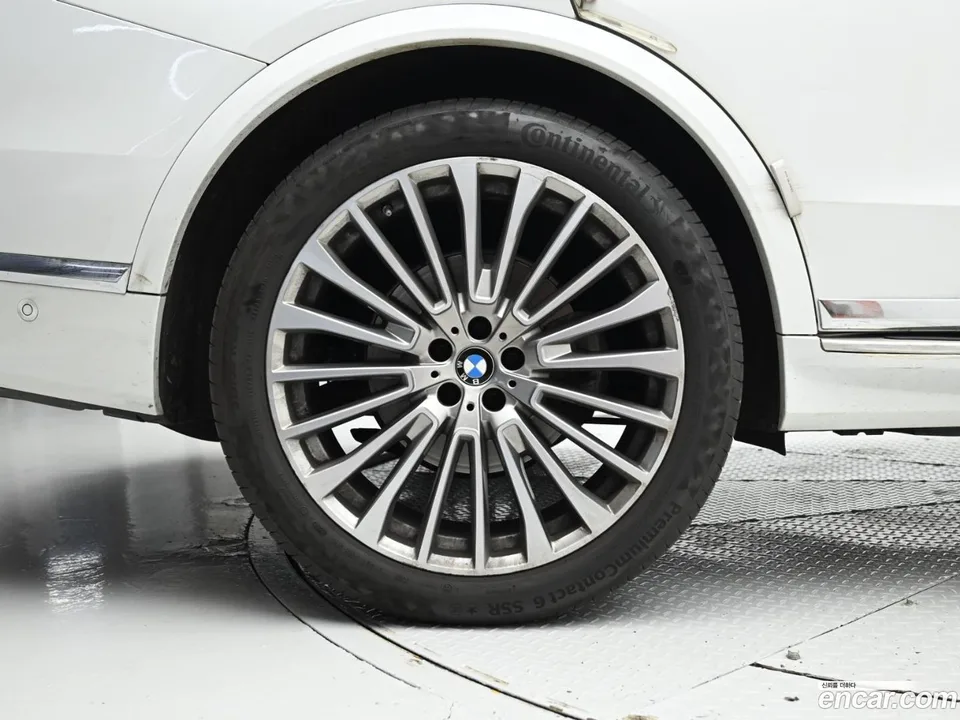 BMW X7 xDrive 40i 7 2022 — миниатюра 5